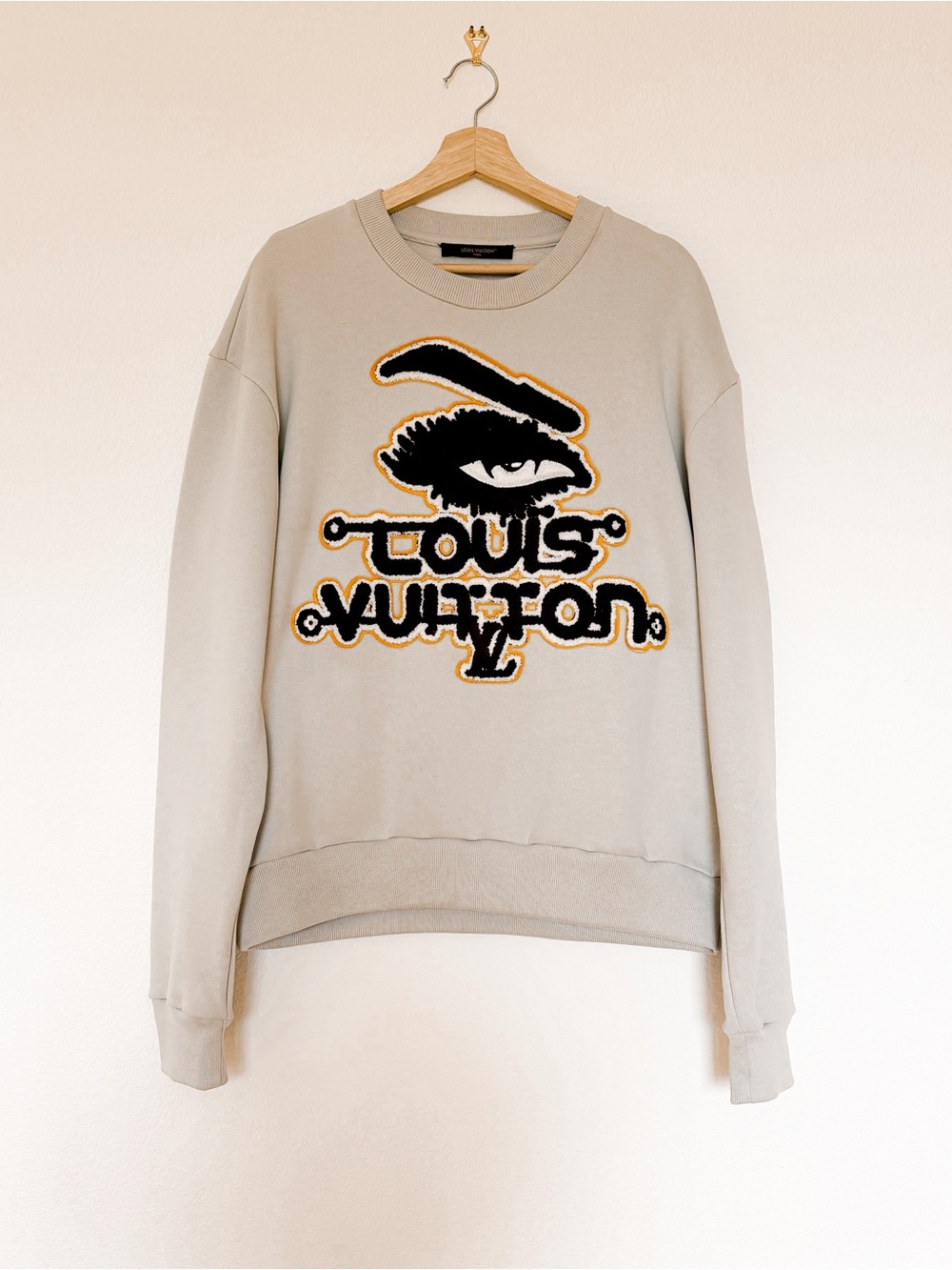 Louis Vuitton Beige Crewneck with Black & Gold Eye Logo size Large